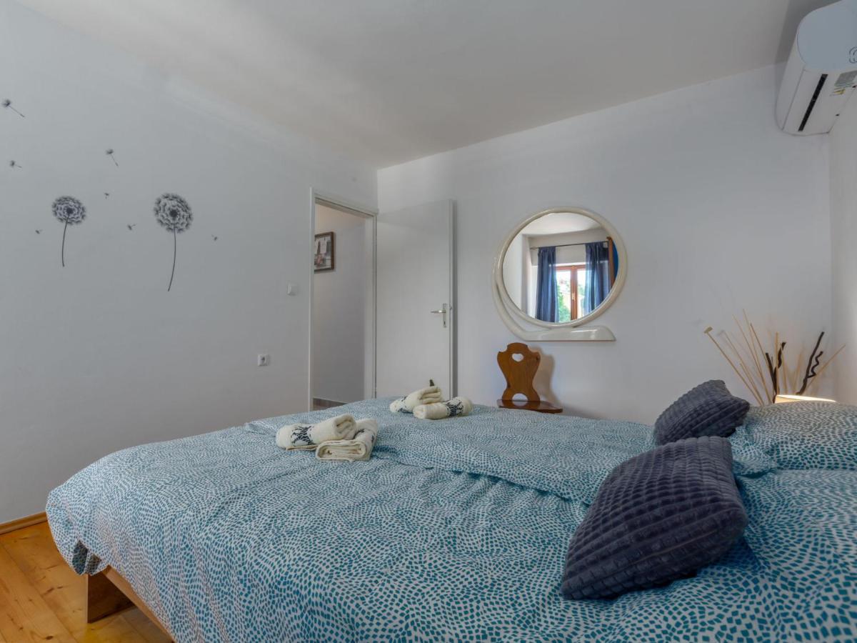 Holiday Home Villa Lucky By Interhome บระทอนิกลา ภายนอก รูปภาพ