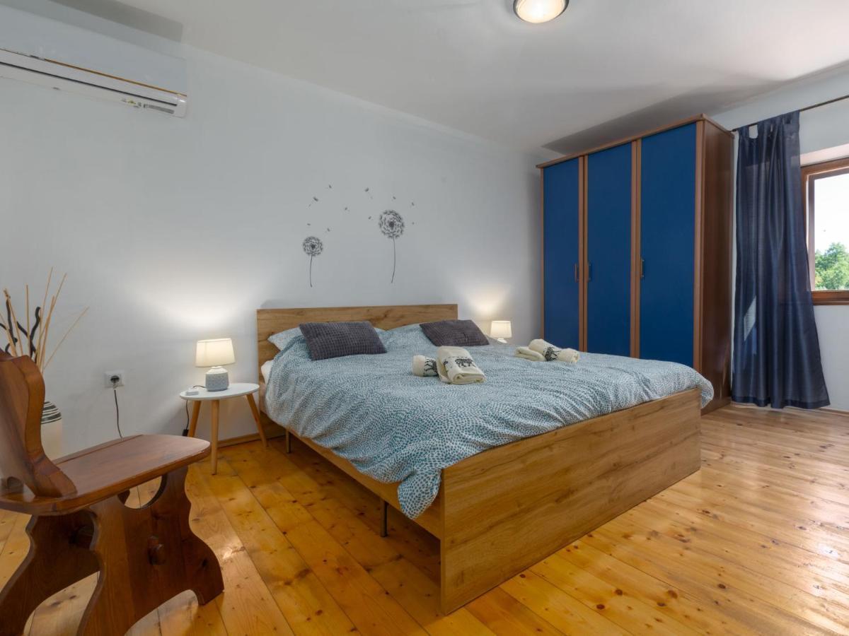 Holiday Home Villa Lucky By Interhome บระทอนิกลา ภายนอก รูปภาพ