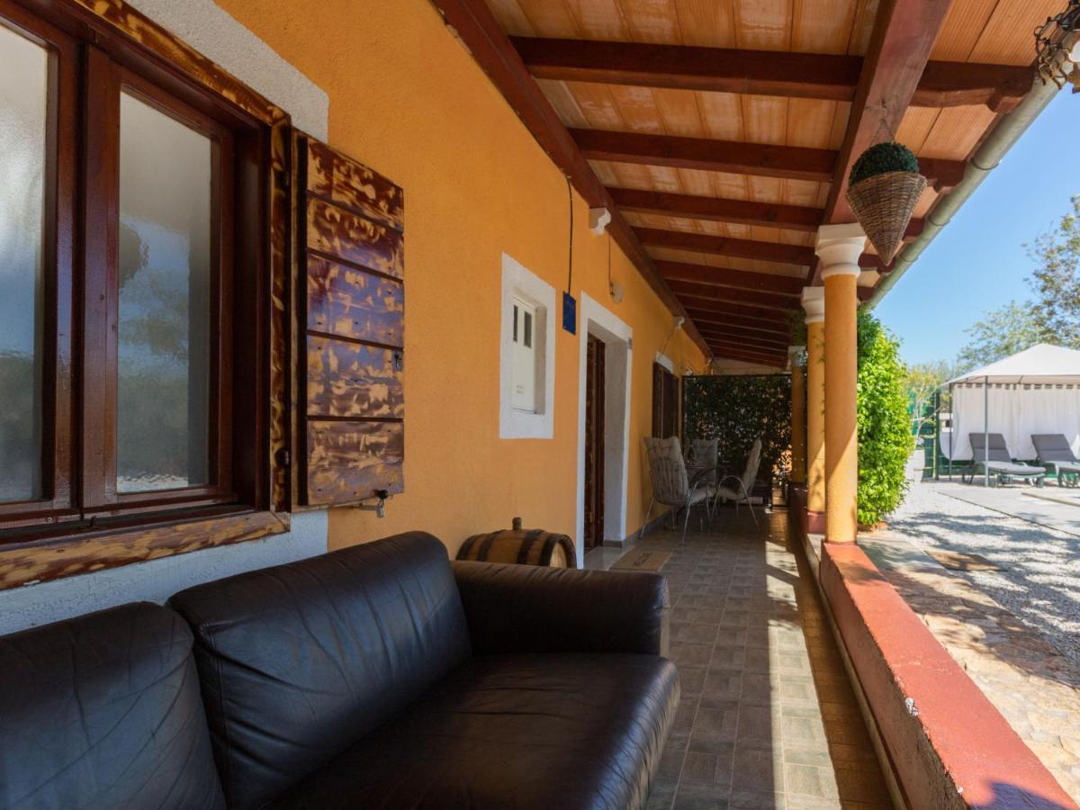 Holiday Home Villa Lucky By Interhome บระทอนิกลา ภายนอก รูปภาพ